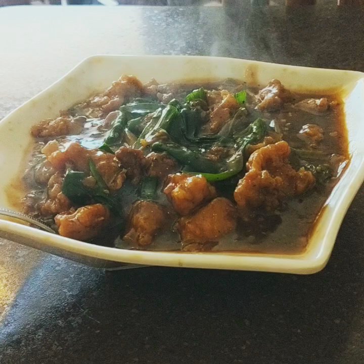 Royal Jasmine - Spicy garlic chicken - facial, anyone? - Asian Fusion Near Me - Mississauga, Ontario