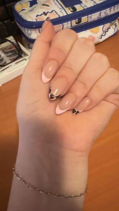 Deluxe Nails & Spa - Nail Salons Near Me - Valdosta, Georgia