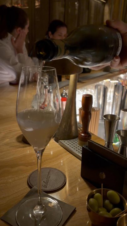 Les Ambassadeurs - Cocktail Bars Near Me - Paris, 75