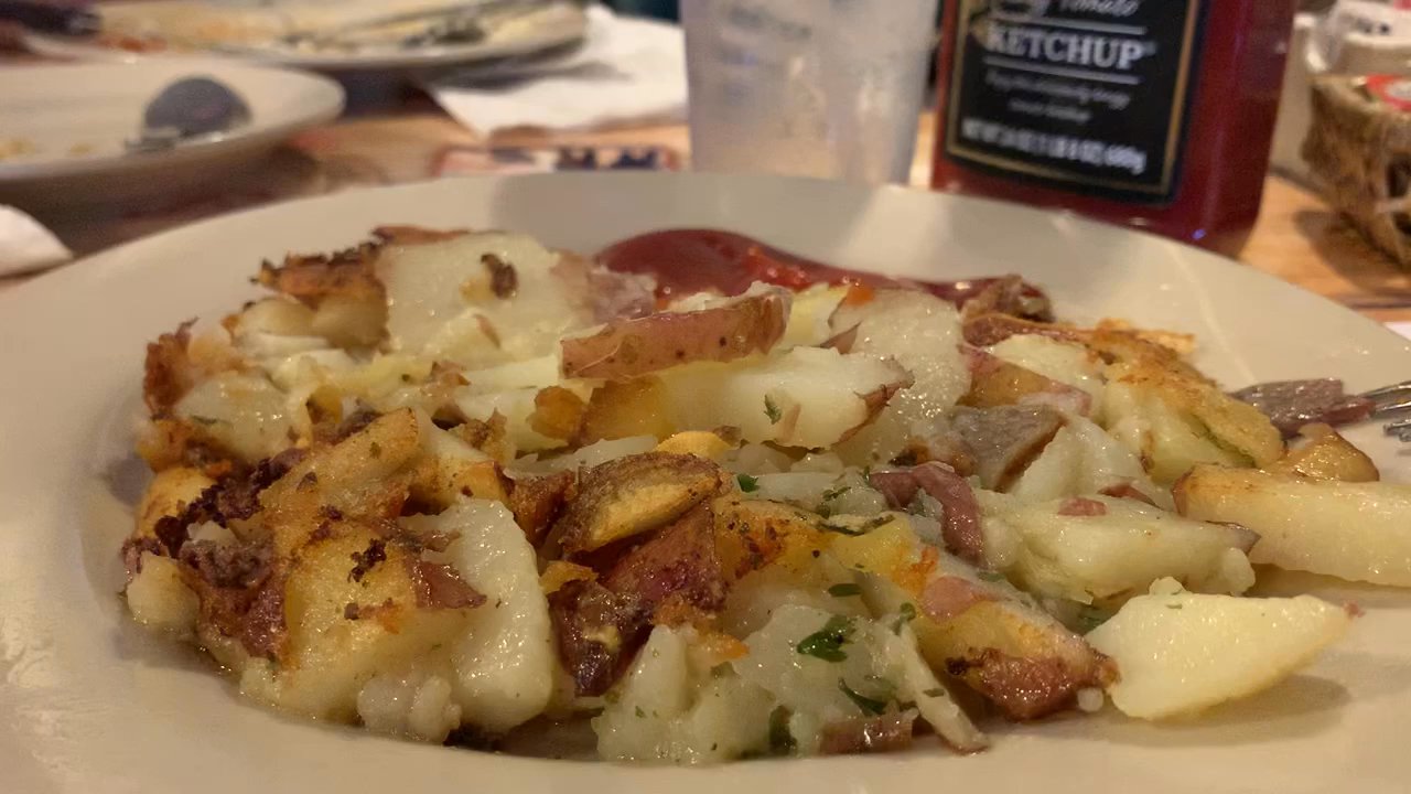 Ronnie's Cafe - Steamy breakfast potatoes - Breakfast & Brunch Near Me - Glendale, Arizona