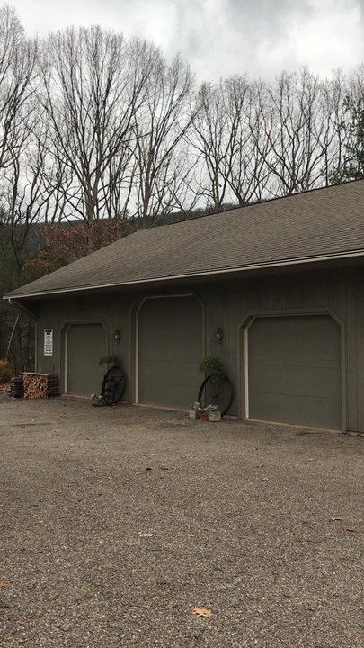 Cheramar Kennel - I can't imagine a more beautiful and safe setting for my pets! We all love it here! - Pet Sitting Near Me