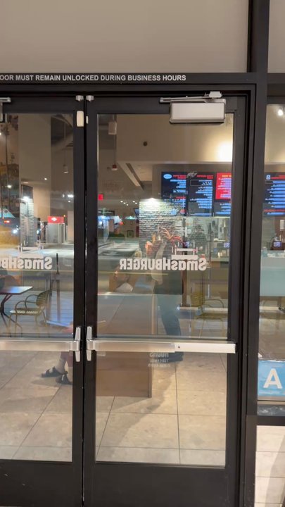 Smashburger - Pan-around - Burgers Near Me - Manhattan Beach, California