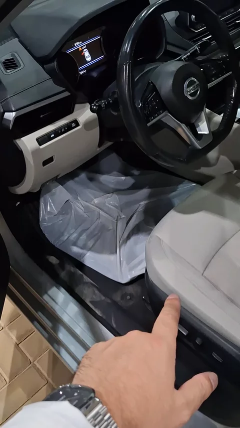 نيسان التيما SV 2022