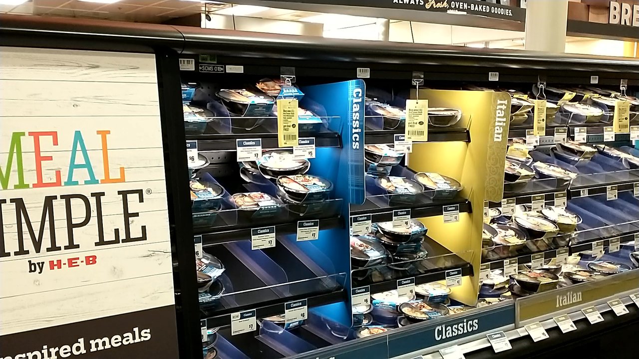 H-E-B - Packaged meal section looks so inviting - Grocery Near Me - Missouri City, Texas