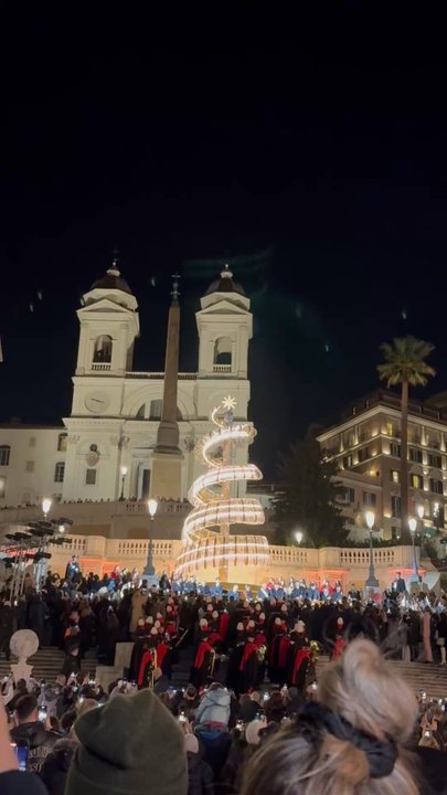 Piazza di Spagna - Light my December spirit, Roma! 12.2.24 - Public Plazas Near Me - Rome, RM