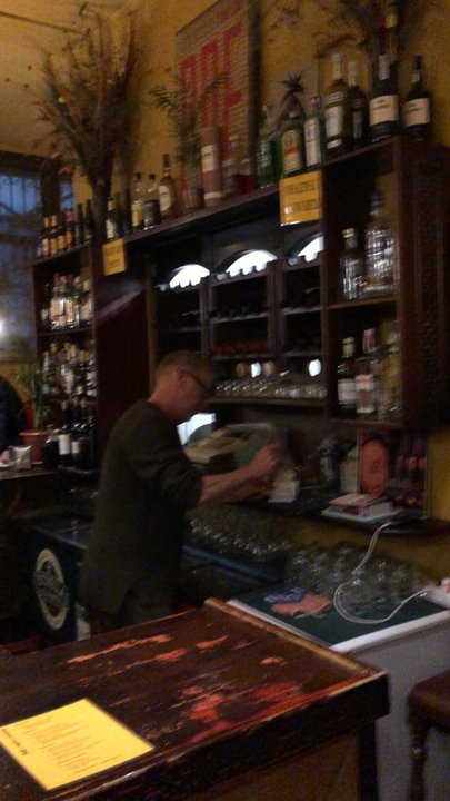 Poë - Pubs Near Me - Granada, GR