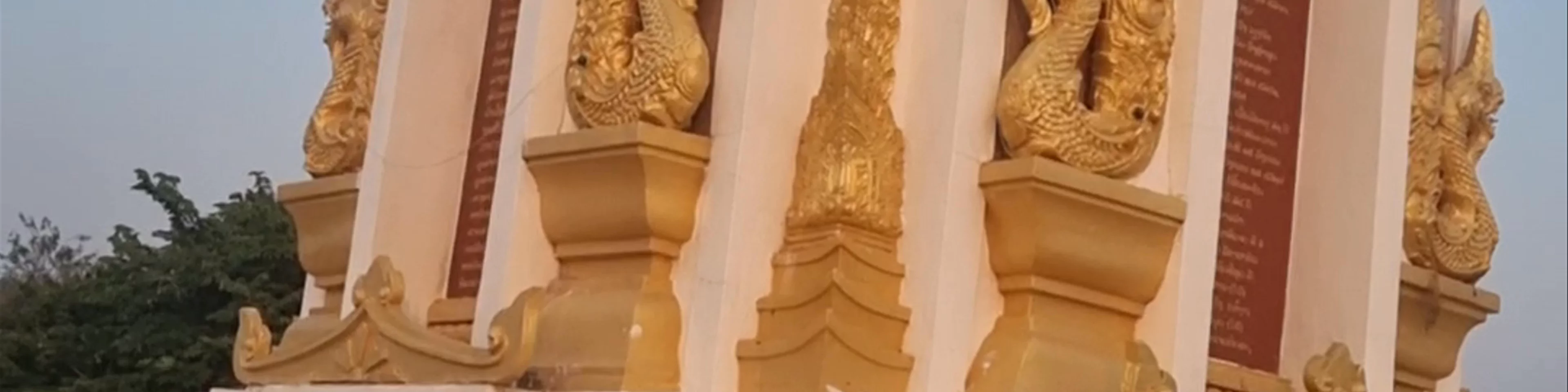 King Anouvong Statue