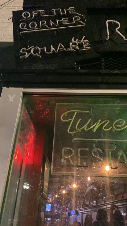 Tune Inn - Outside - Dive Bars Near Me - Washington, DC, District of Columbia