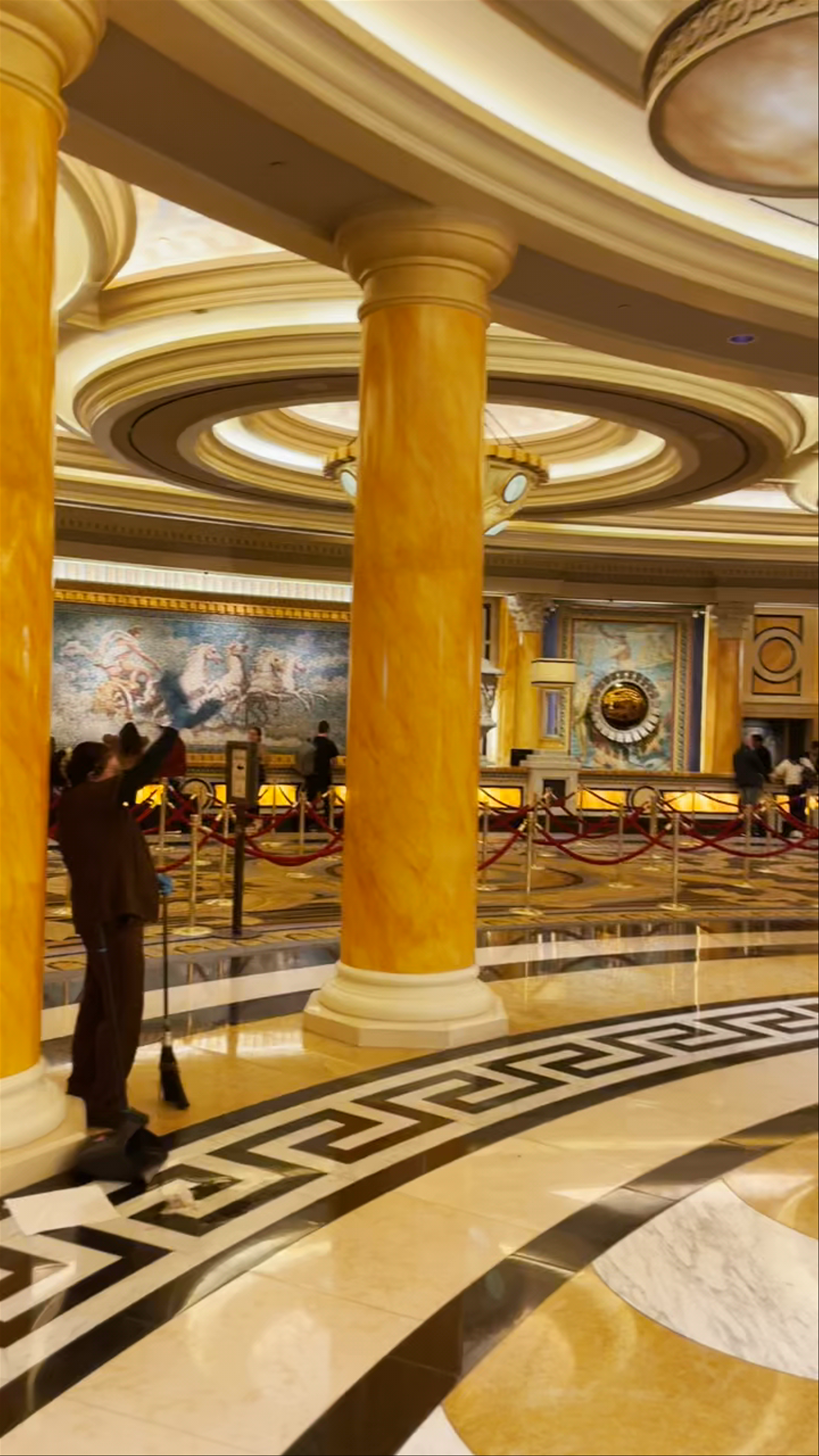 Exploring Caesars Palace: Iconic Luxury on the Las Vegas Strip