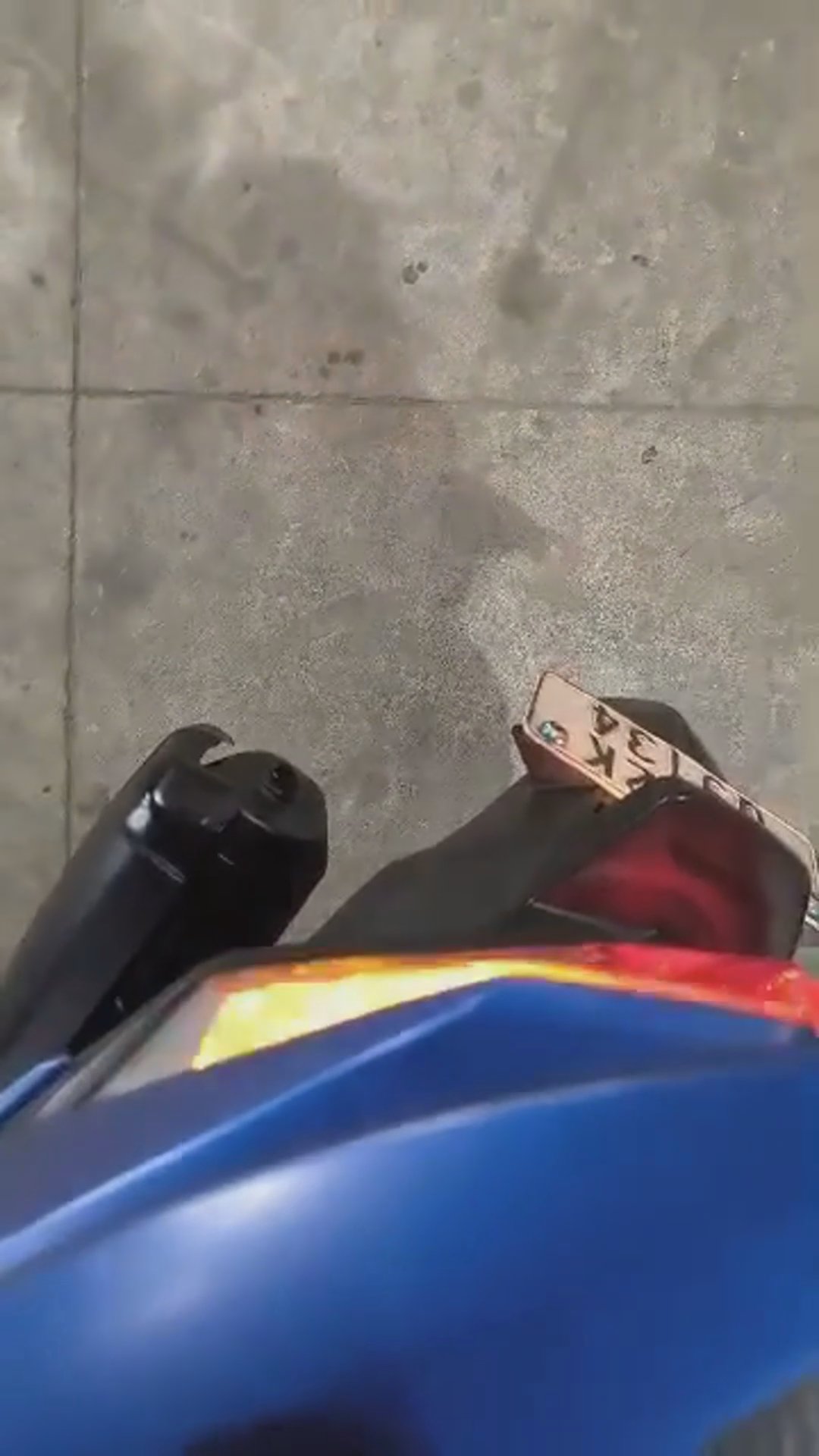 Walk-around video thumbnail