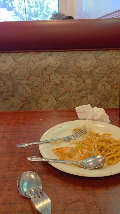 China Wall Buffet - A look around part of the seating area. This place is large. Ignore the bald geek in the video. - Chinese Near Me - Concord, California