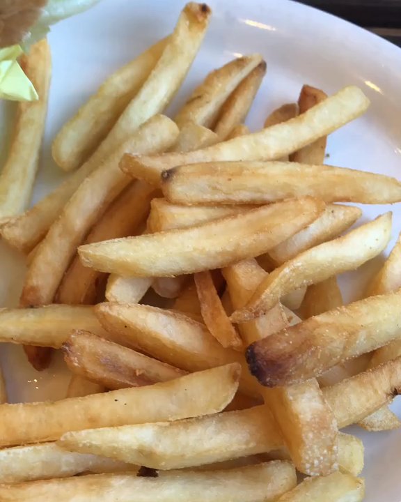Tom's - Pasadena - And action! - Burgers Near Me - Pasadena, California