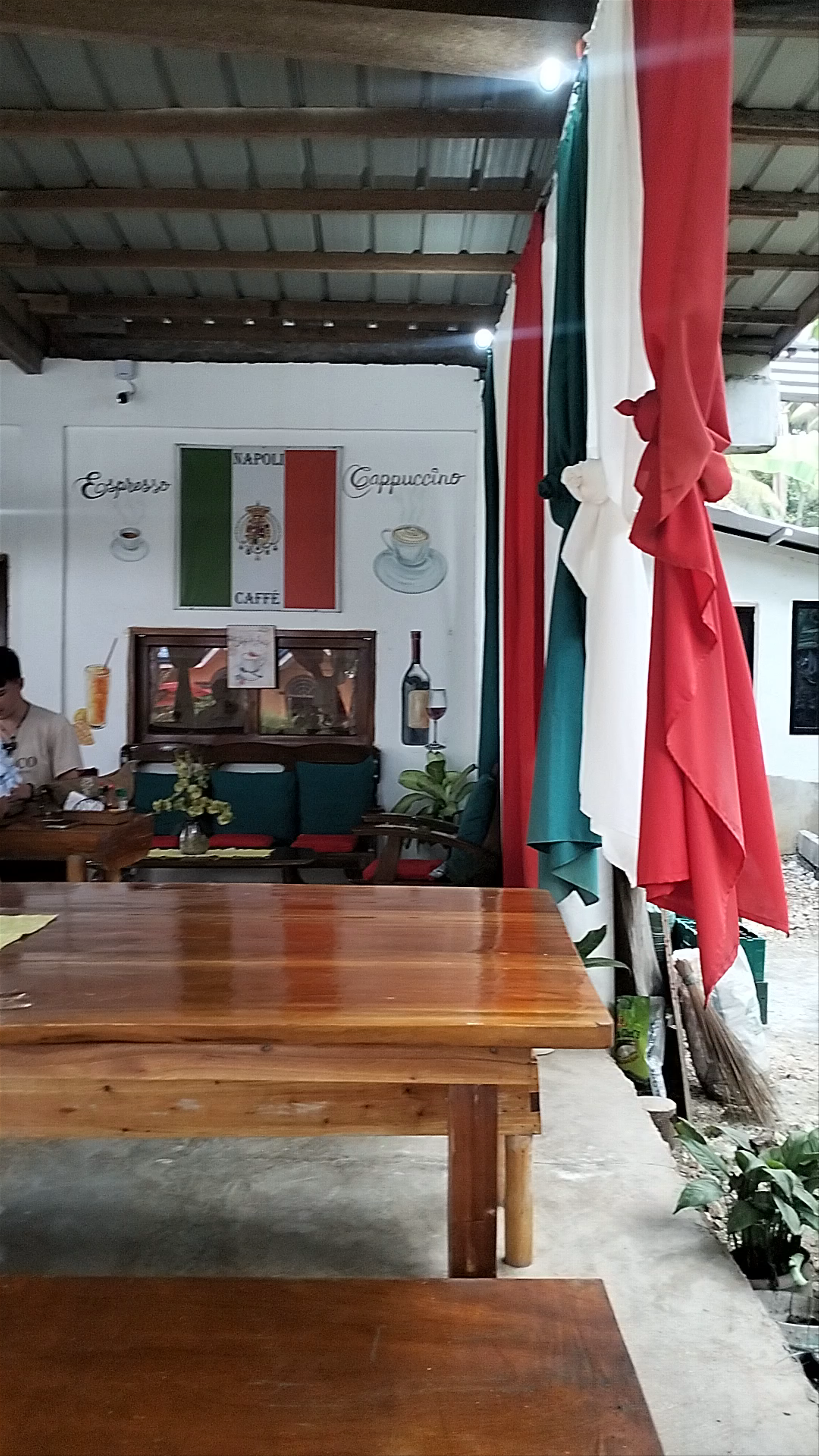 Napoli Caffé Ristorante Italiano