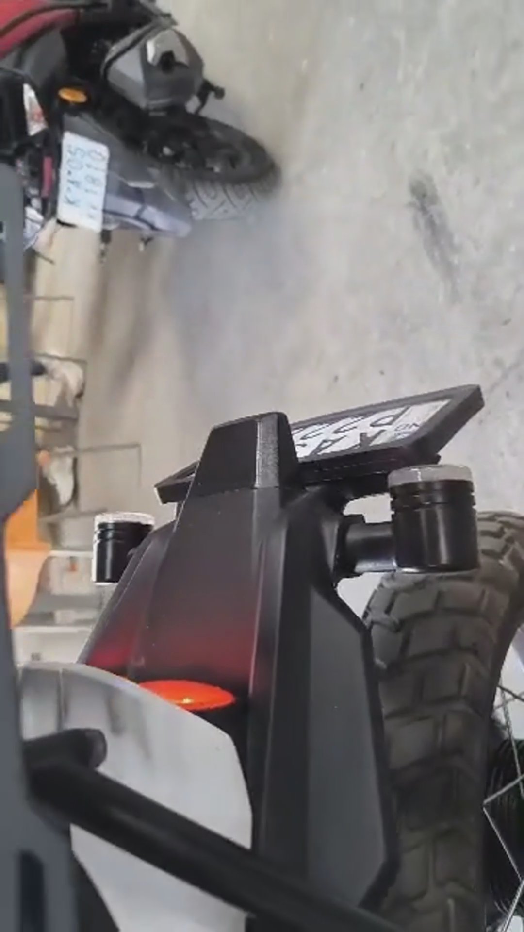 Walk-around video thumbnail