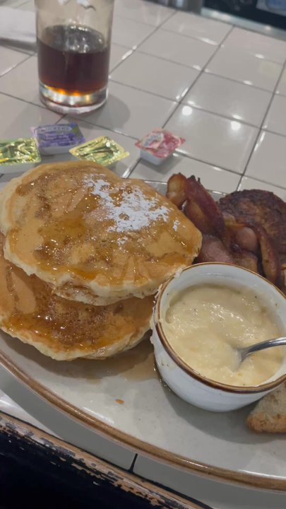 Jo's Diner - American Near Me - Flowood, Mississippi