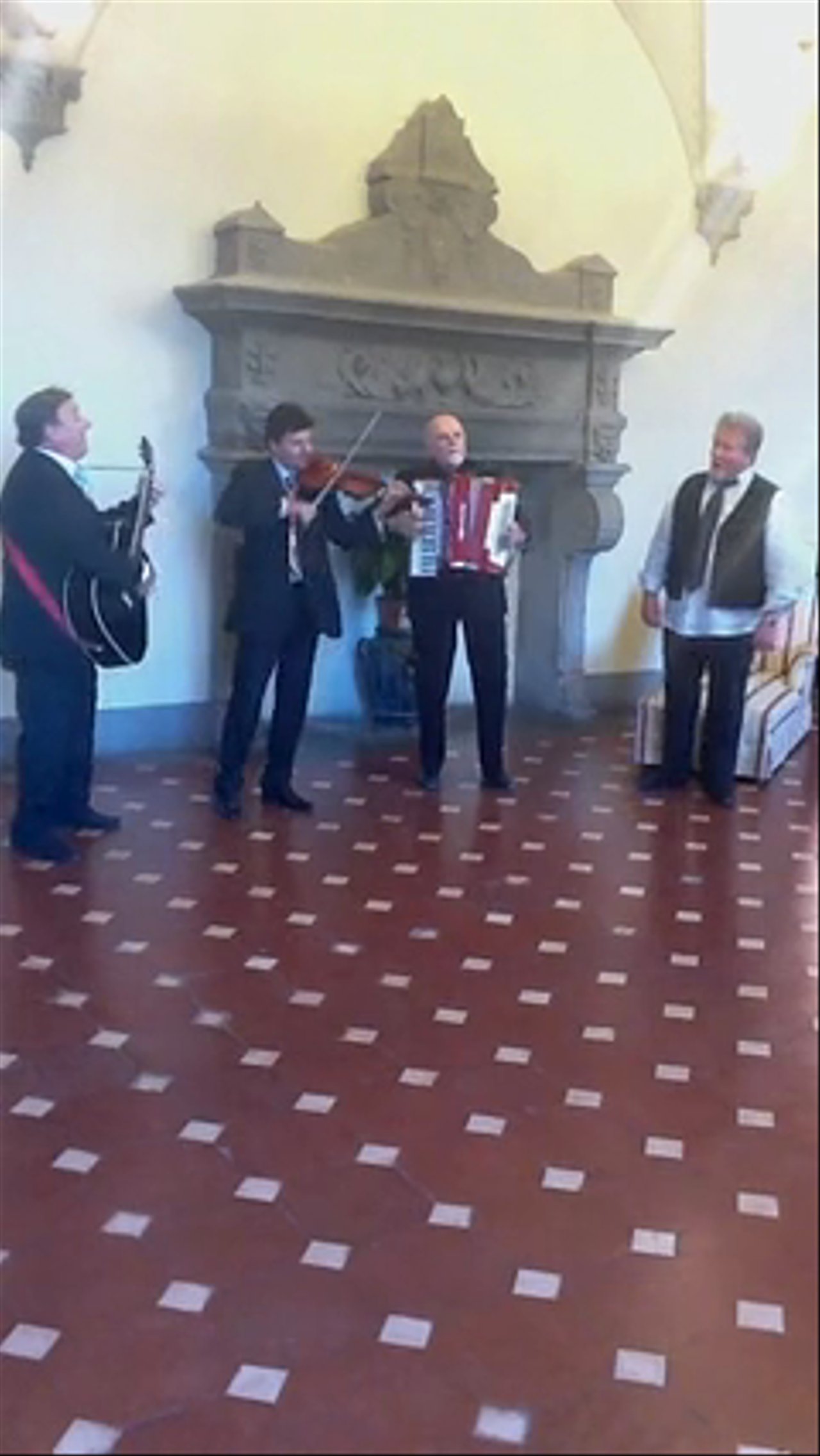 The Tuscany Folk Band - The Godfather - video