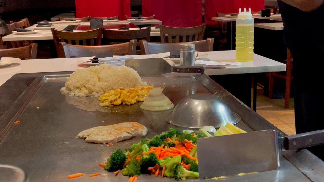 Stix - Sushi Bars Near Me - Collierville, Tennessee