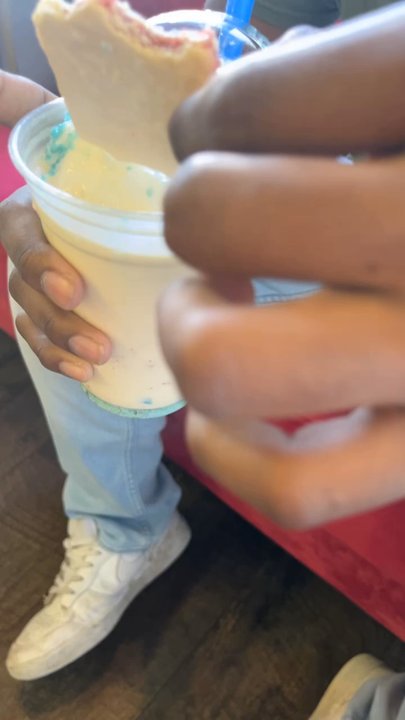 Munchiez - Pop Lock and Drop It Shake - Candy Stores Near Me - Chicago, Illinois