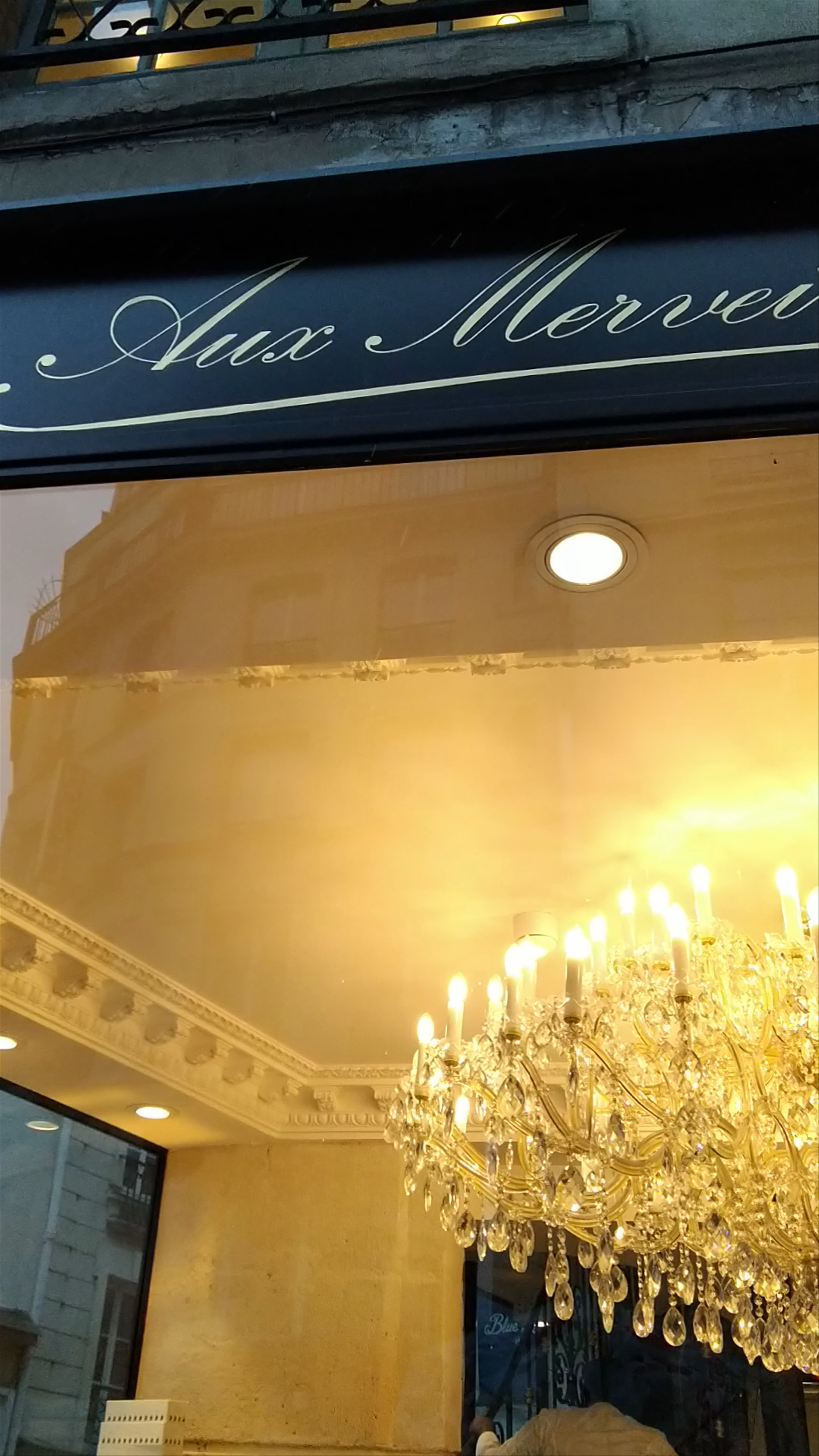 Aux Merveilleux de Fred: Exquisite French Pastries in Paris
