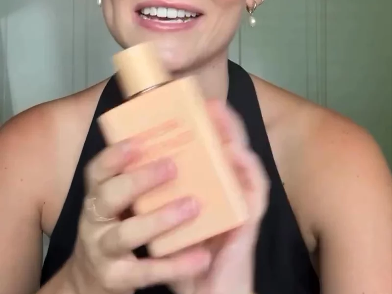 Makeup brush cleaner