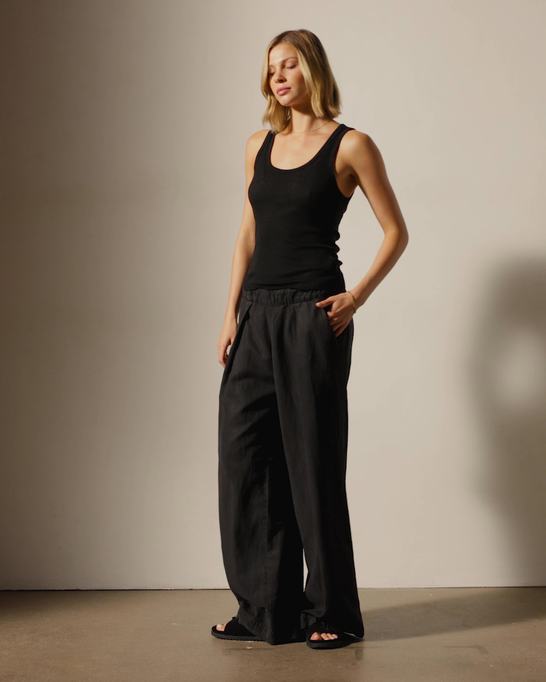 Cashmere Rib Tank - Black | James Perse Los Angeles