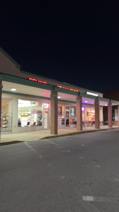 Beijing Chinese Restaurant - Walking up to the entrance from parking lot. - Chinese Near Me - Severna Park, Maryland