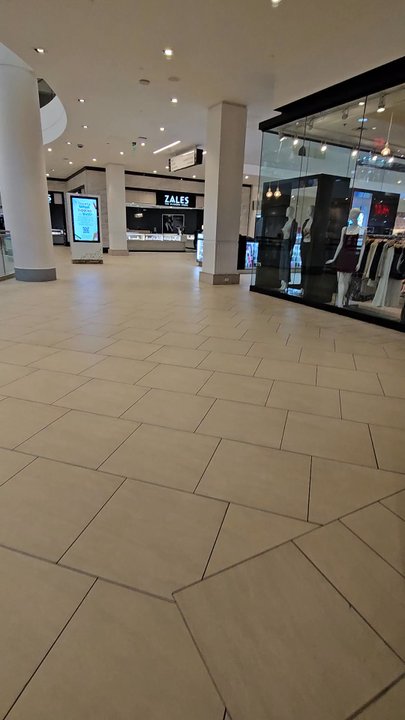 Burbank Town Center - Inside the mall - Shopping Centers Near Me - Burbank, California