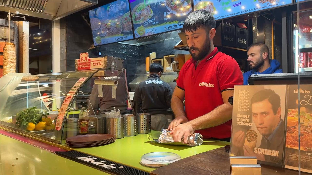 Bilakiss - Food preparation. - Kebab Near Me - Berlin, BE