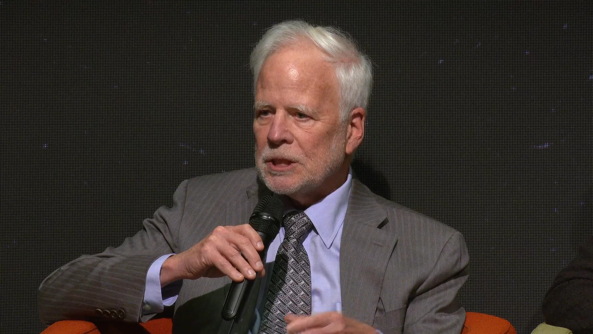 Vers une nouvelle monnaie ? Avec Eichengreen, Kazāks, Knot, Lalucq, Rey et  Tolosa | Le Grand Continent