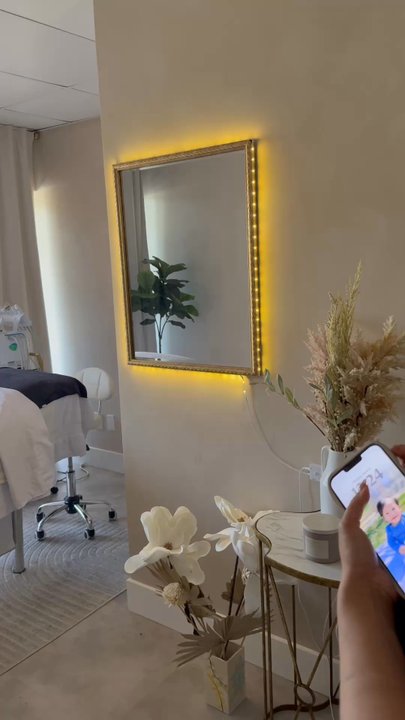 Glo.sthetics Studio - The neutral tones makes the space calming. - Skin Care Near Me - San Jose, California
