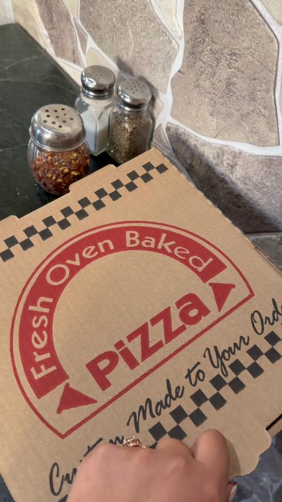 Apizza Heaven - Amazing pizza so happy I stopped by - Pizza Near Me - Middletown, Connecticut