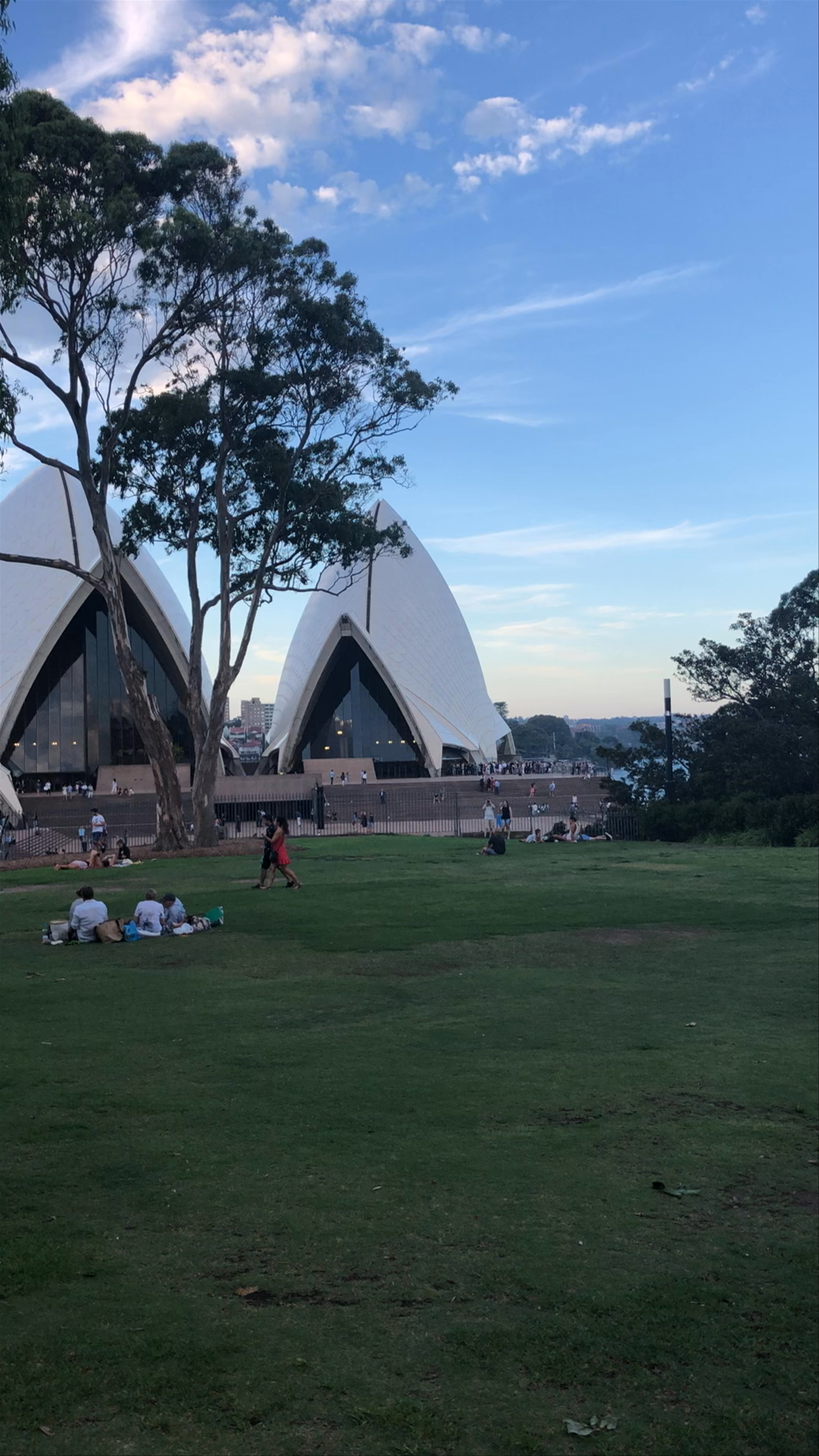 Royal Botanic Gardens: Tranquil Views of Sydney Opera House