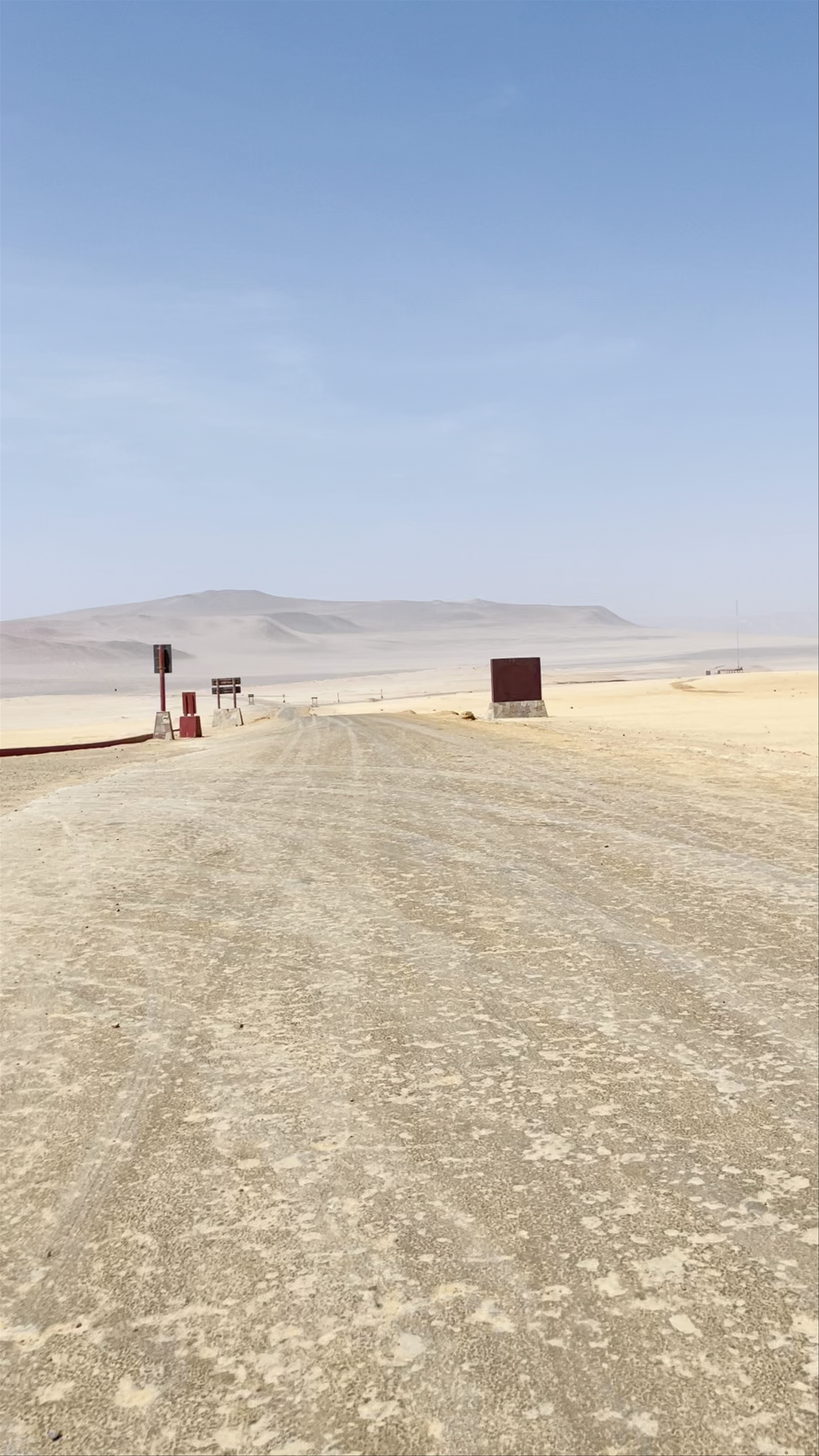 La Catedral in Paracas National Reserve: Majestic Desert and Coastal Vistas