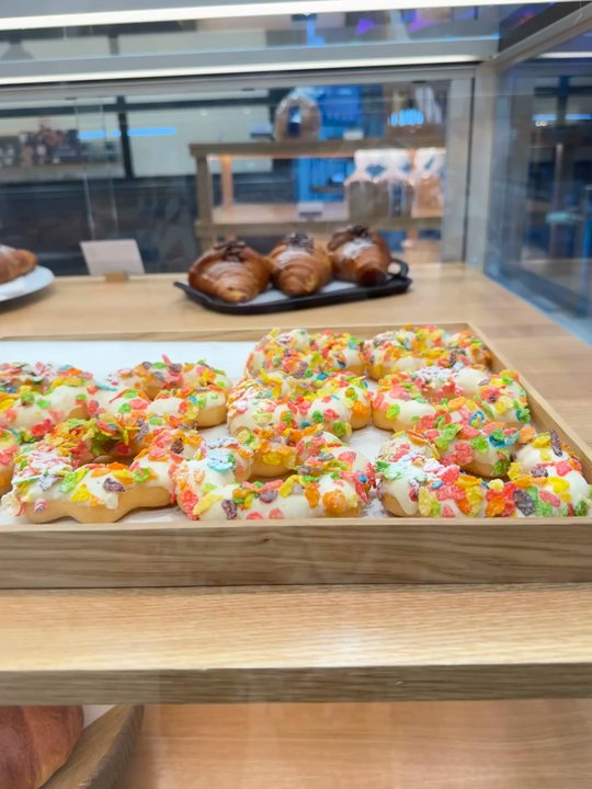 Paris Baguette - Bakeries Near Me - Edmonton, Alberta