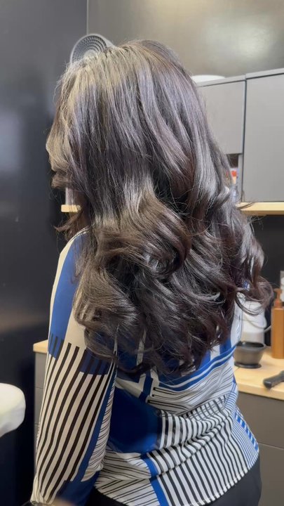 Darrell Thompson Hair - Fantastic full sew-in with a flawless blend, secure foundation, and beautiful movement--luxury hair that looks natural ! - Hair Extensions Near Me - Vienna, Virginia