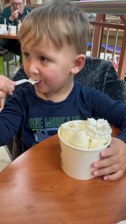 Roll Roll Ice Cream - Enjoying - Ice Cream & Frozen Yogurt Near Me - Syracuse, New York