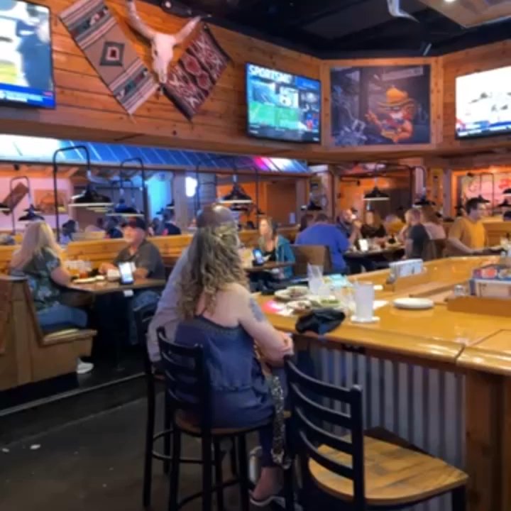 Texas Roadhouse - Steakhouses Near Me - Charleston, West Virginia