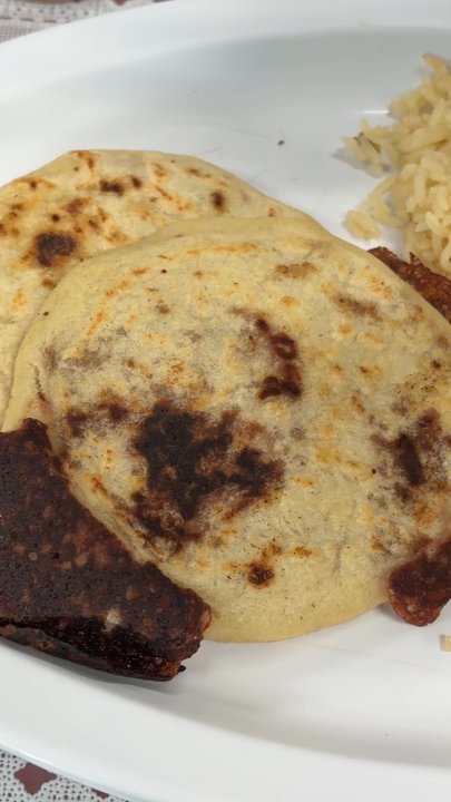 Pupusa Central - Salvadoran Near Me - Sacramento, California