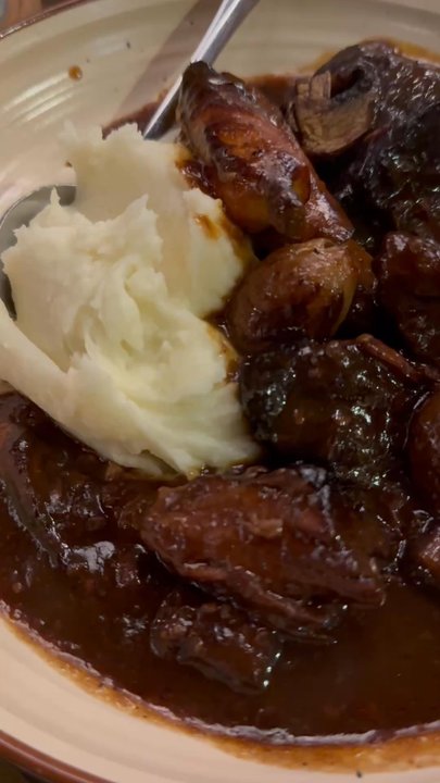 ROLi - Beef bourguignon - Bars Near Me - New Haven, Connecticut