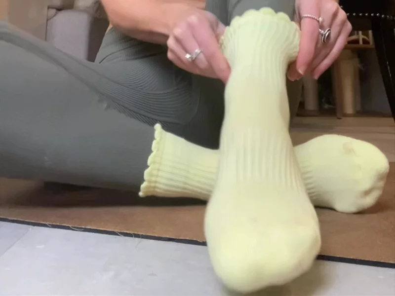 Elliosa Socks