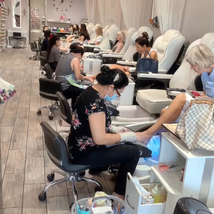 Camelback Nail Bar - Nail Salons Near Me - Phoenix, Arizona