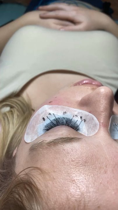 Ritzy Lash Salon - Fresh volume eyelash extensions. - Eyelash Service Near Me - Grove, Utah