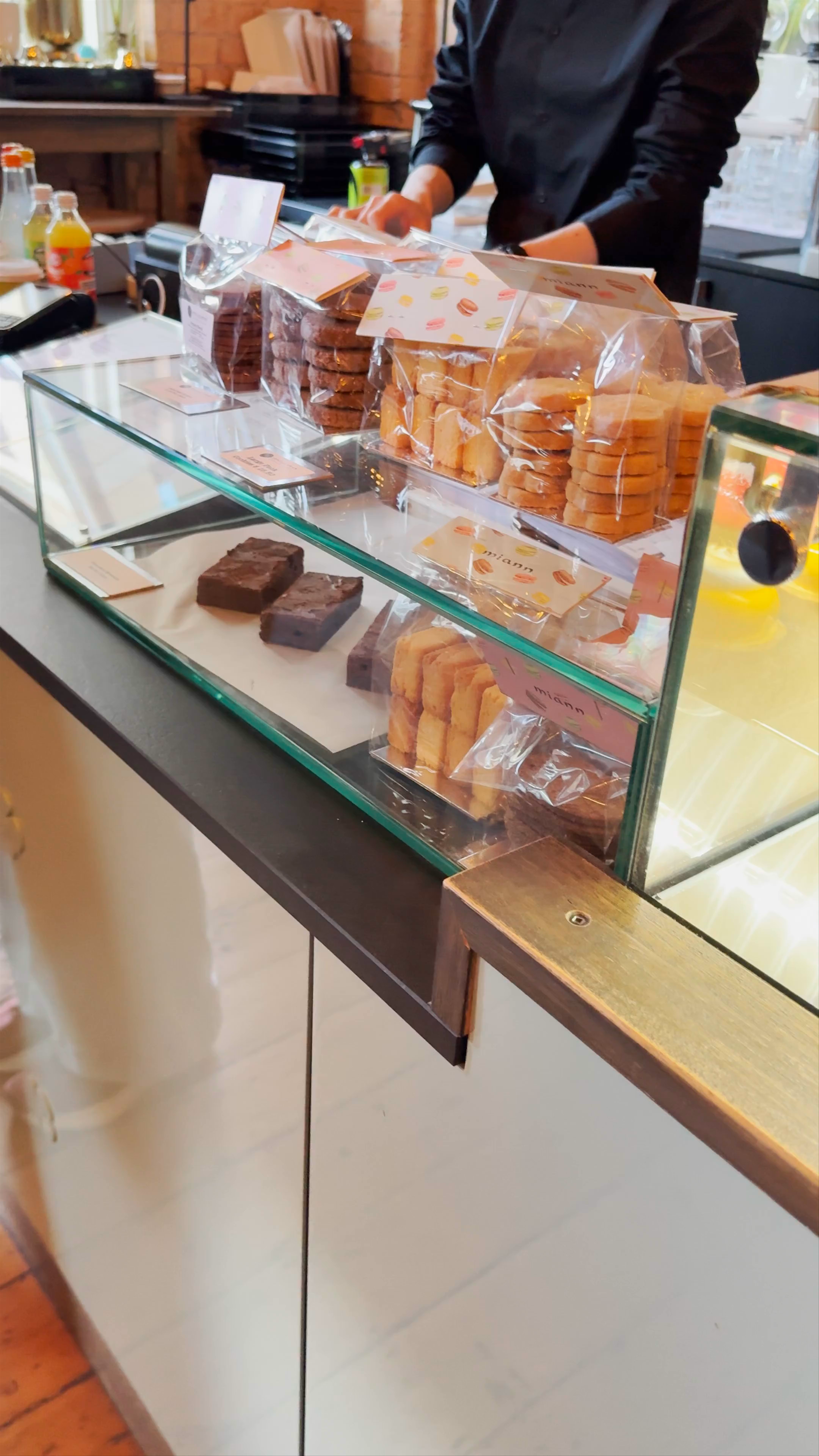 Miann Britomart: Exquisite Pastry Delights in Auckland