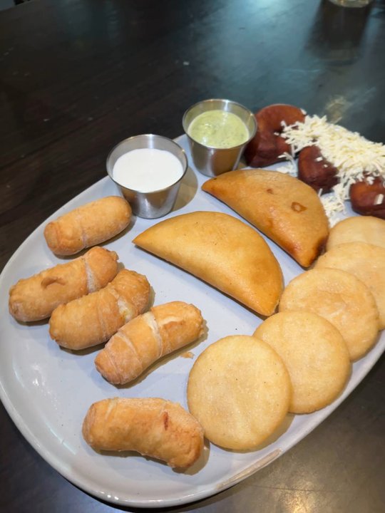 Bocas Grill Brickell - Bars Near Me - Miami, Florida