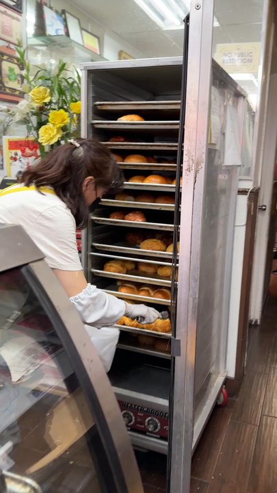 Mr. Bread - Pineapple buns! - Bakeries Near Me - San Francisco, California