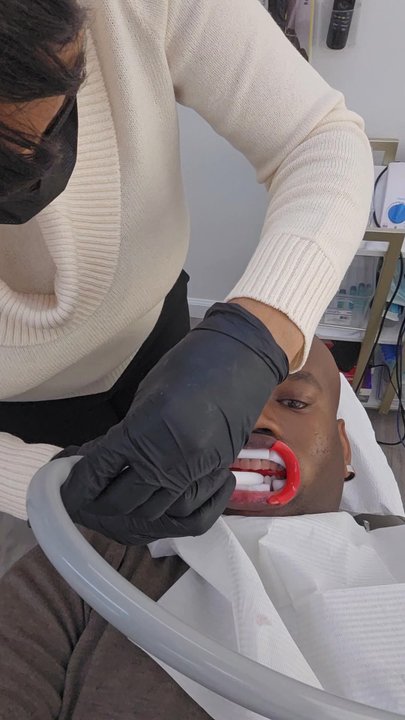 Applemint Dental Spa - I had the chance to sit back, relax, and enjoy great music while Dr. Helene walked me through every step of the process. Super comfy space! - General Dentistry Near Me - Beverly Hills, California