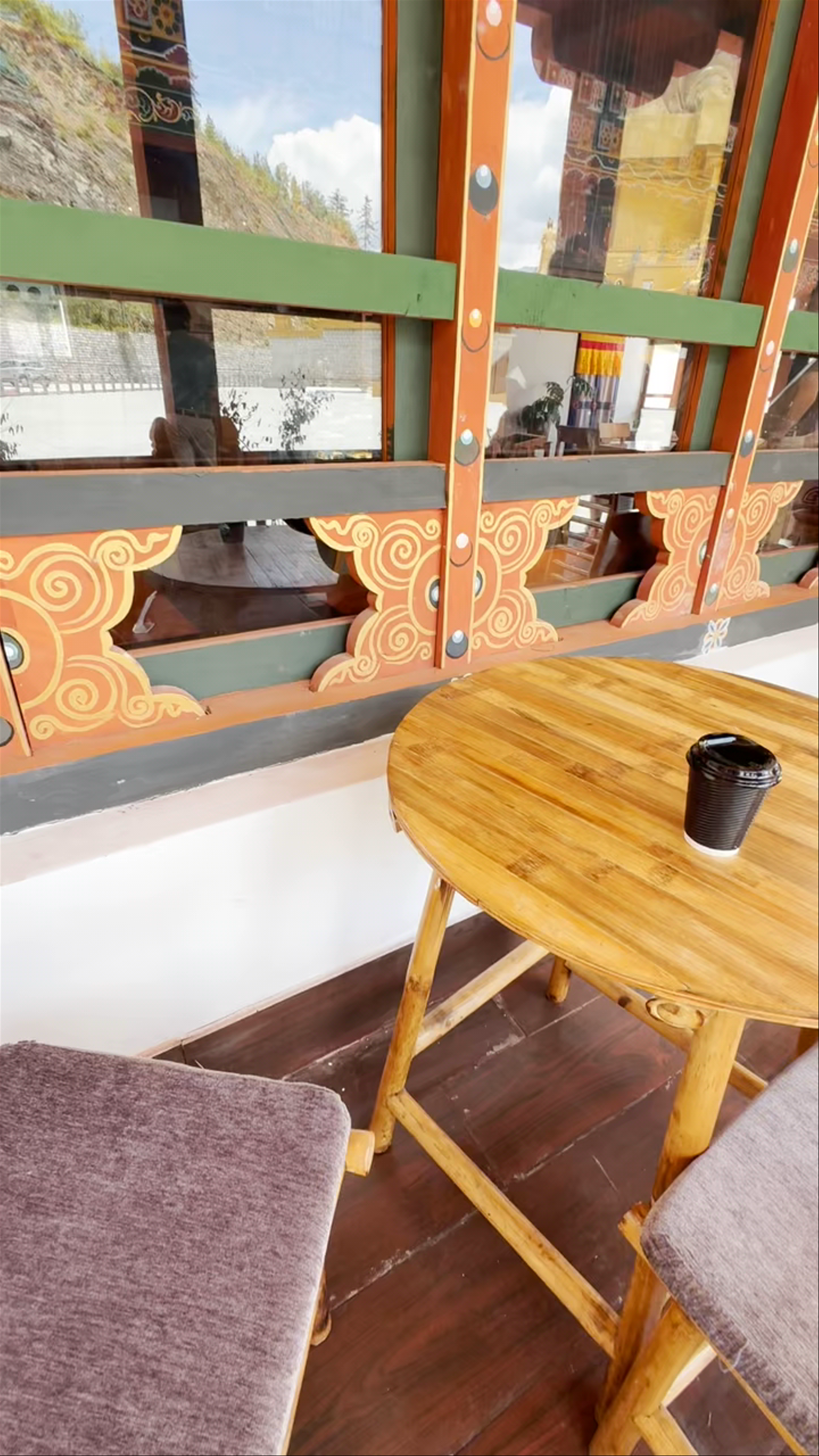 Dordenma Café / Restaurant