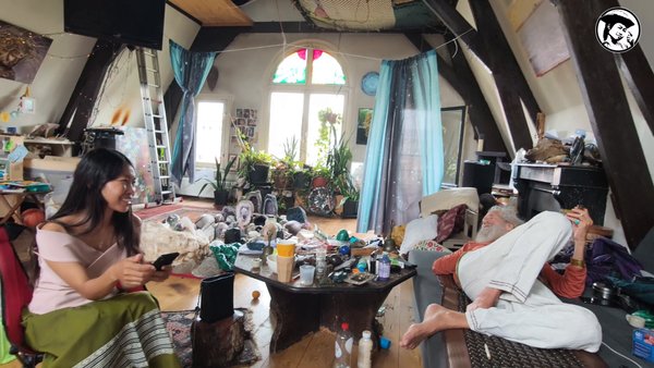 Prempavee talking with Soma at his house in Amsterdam