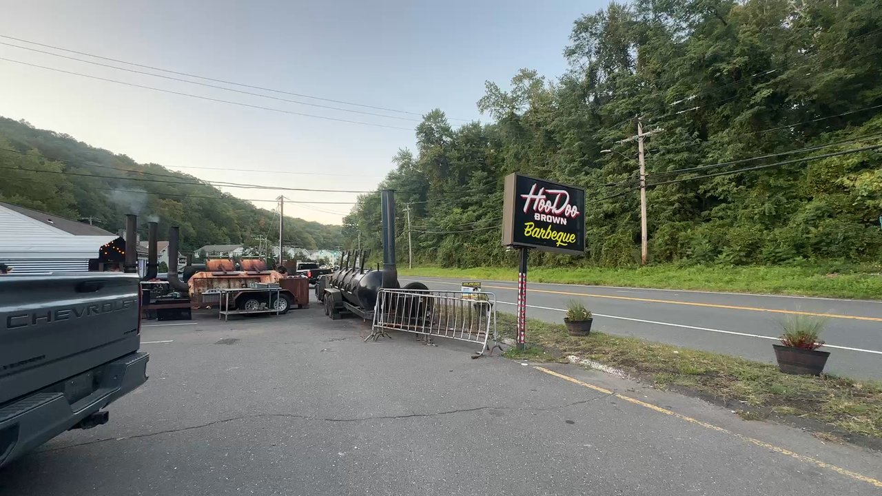 Hoodoo Brown BBQ - Barbeque Near Me - Ridgefield, Connecticut