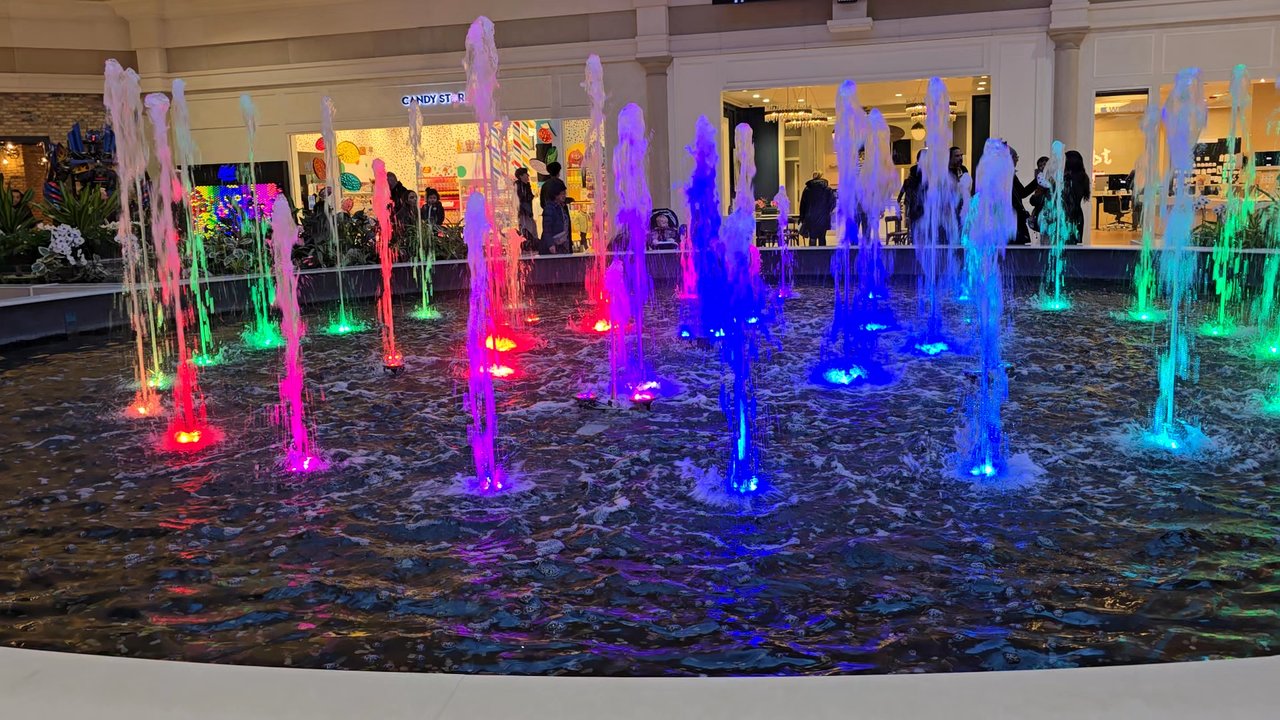 Abt - Colorful dancing fountain in the atrium - Electronics Near Me - Glenview, Illinois